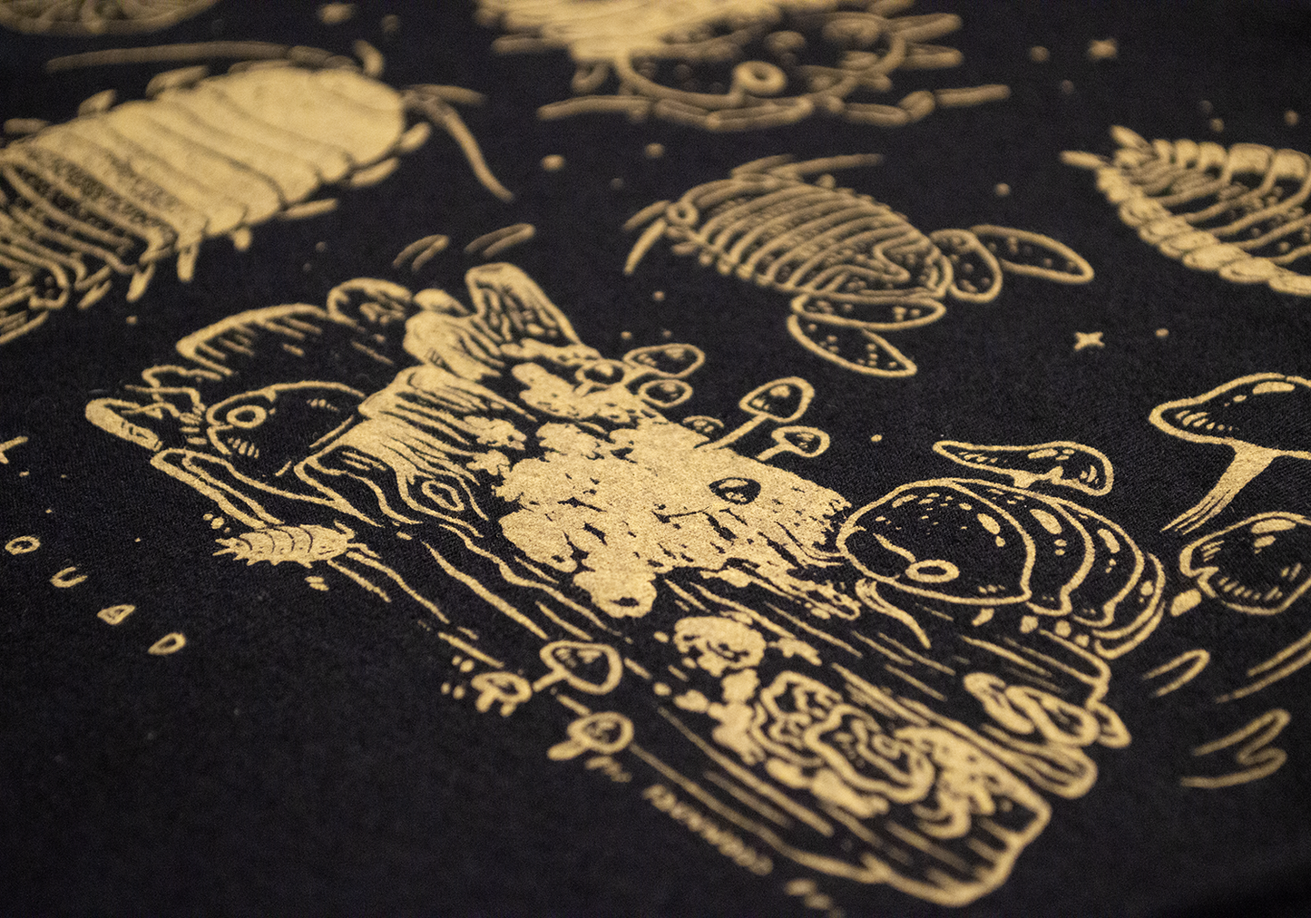 ISOPOD SQUAD ✦ crop top