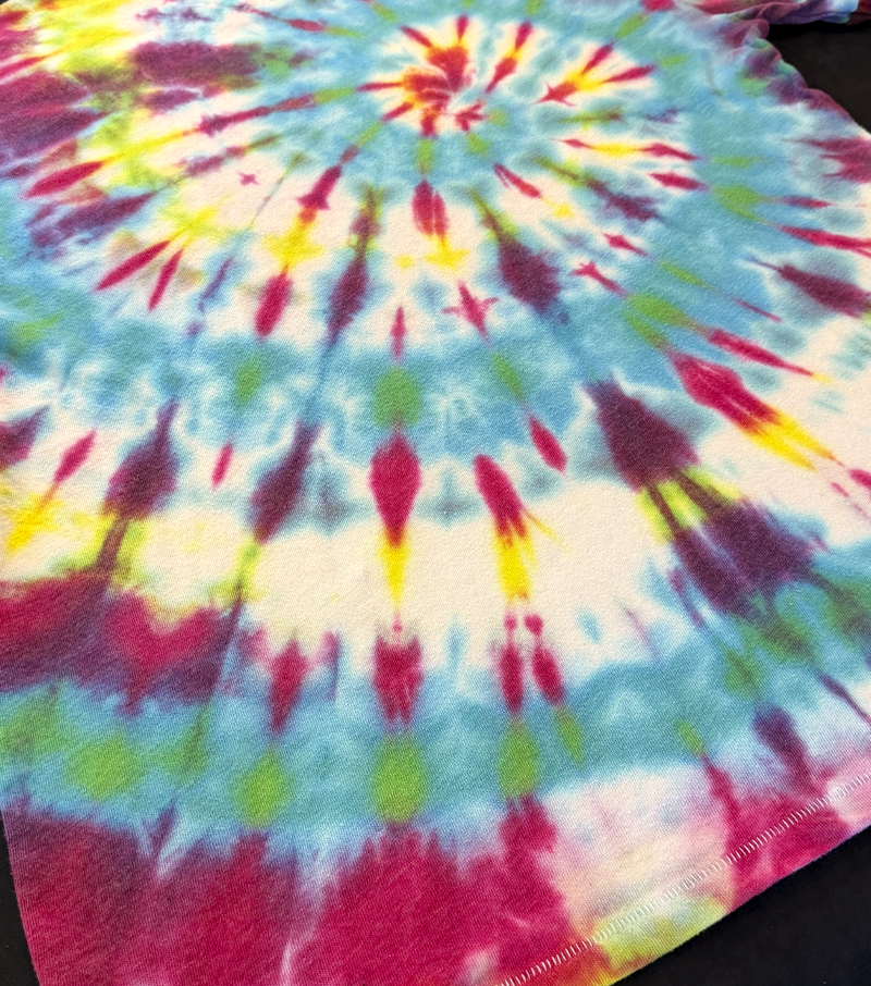 17 • Foxshroom • Large Ringer Tee