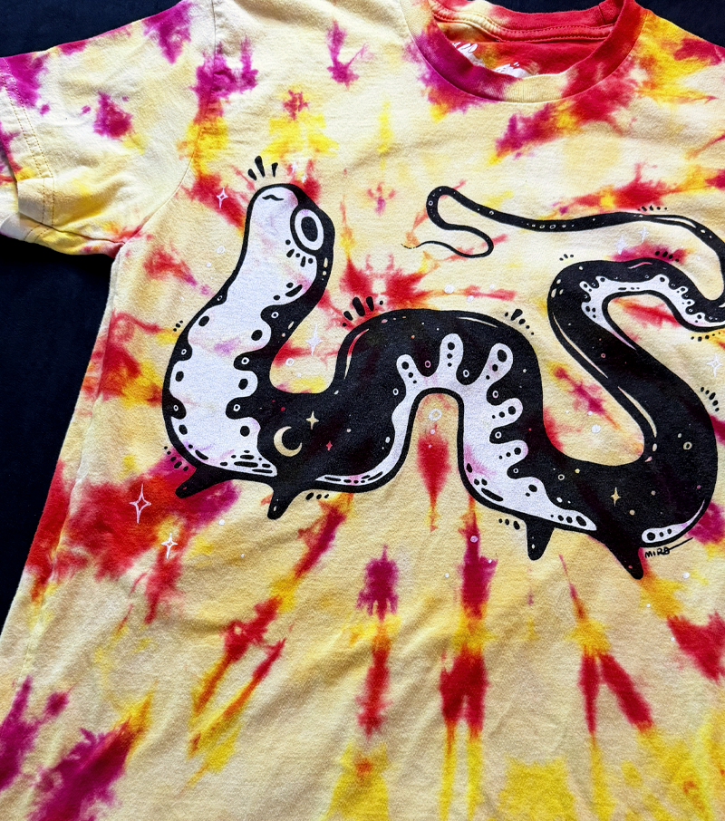 39 • Salamandra • Extra Small Unisex Tee
