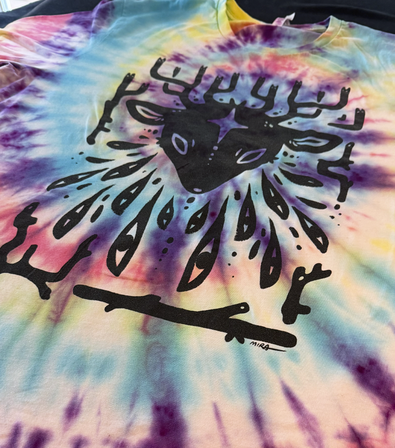 81 • Antlers • 3XL Unisex Tee