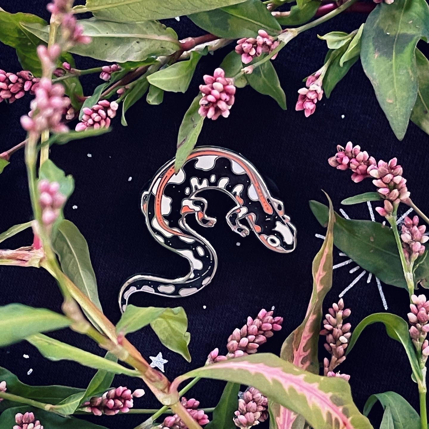 Kaiser's Newt ✦ Hard Enamel Pin